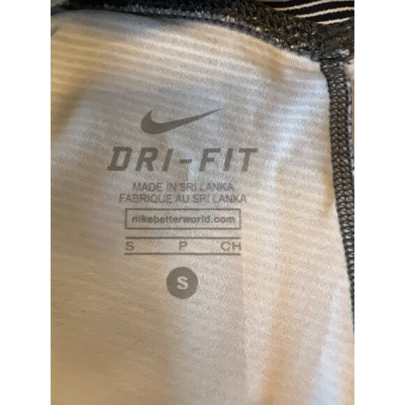 Nike Dri-Fit Striped Ombre Cropped Leggings Small Gray/White - Picture 3 of 5